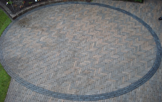 hoveniersbedrijf-g.weultjes-vaassen-straatwerk-cobble-stone-cirkel