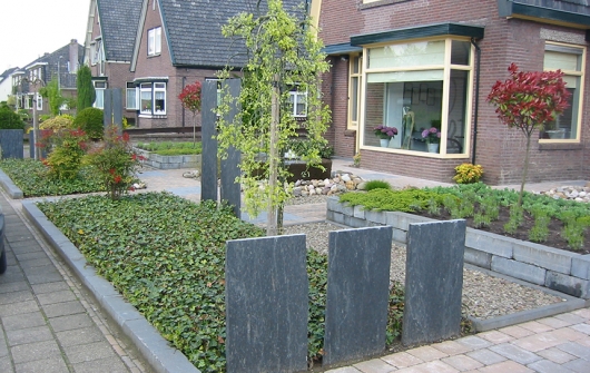 hoveniersbedrijf-g.weultjes-vaassen-tuinontwerp-tuinaanleg-kleine-tuinen-tuinidee-tuininspiratie--natuursteenplaten-
